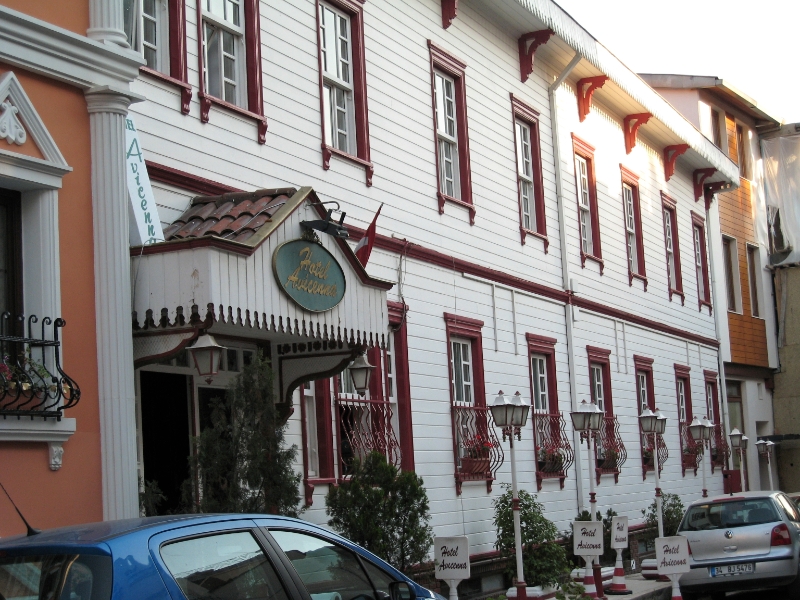 Hotel.jpg